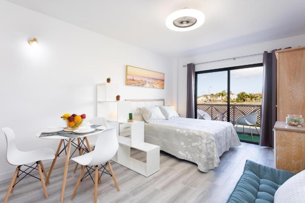 Precioso En El Sur De Tenerife Apartment